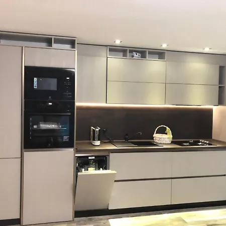 Apartment Three-bedroom Luxury Marina *