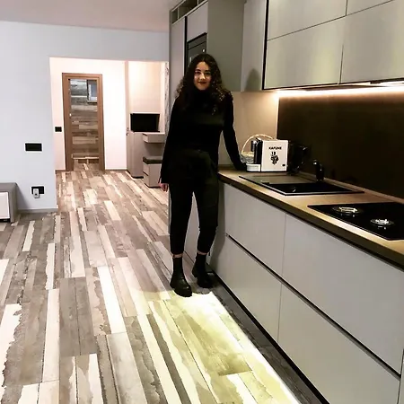 Apartment Three-bedroom Luxury Marina