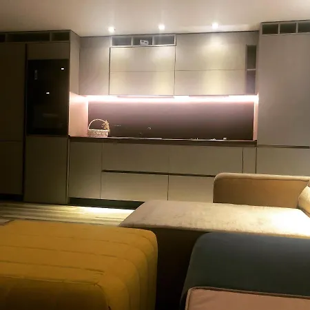 Three-bedroom Luxury Marina