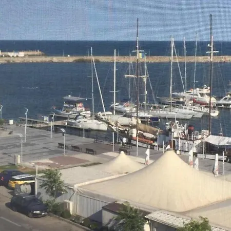 Three-bedroom Luxury Marina Mangalia